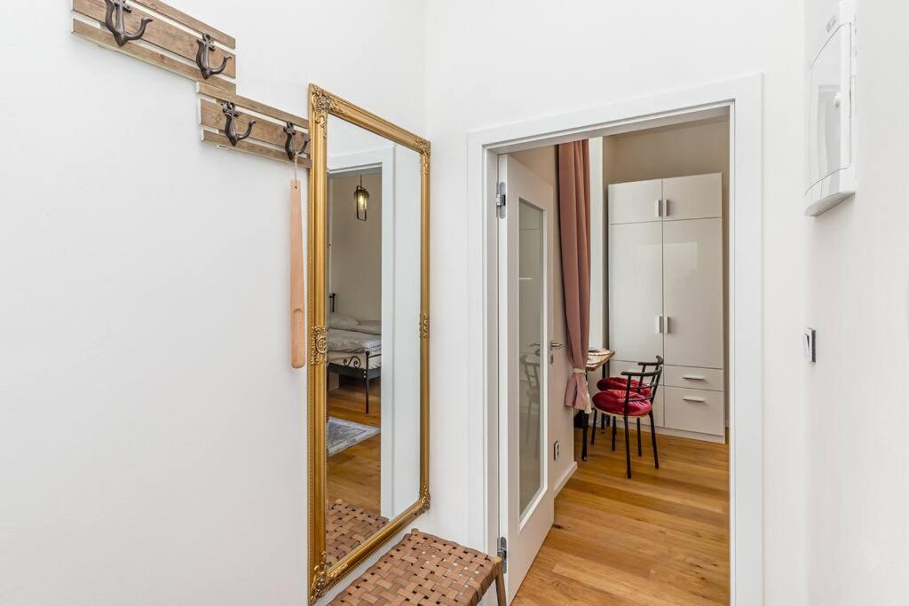 Cozy Quiet New Apartment In Karlin Square Πράγα Εξωτερικό φωτογραφία